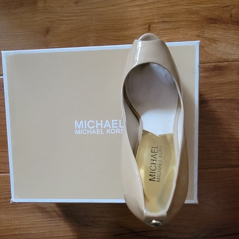 Michael Kors  peep a boo Shoes